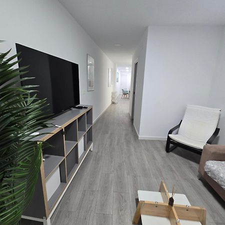2 Rooms Con Terraza มาลากา ภายนอก รูปภาพ