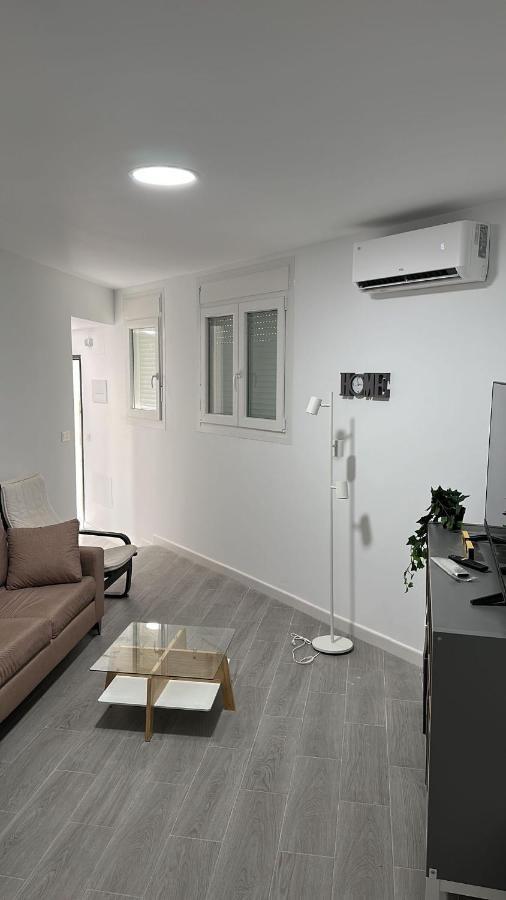 2 Rooms Con Terraza มาลากา ภายนอก รูปภาพ