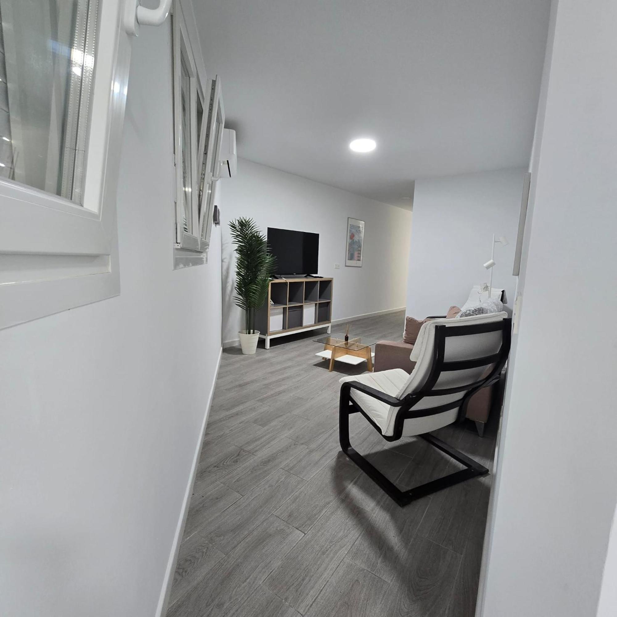 2 Rooms Con Terraza มาลากา ภายนอก รูปภาพ