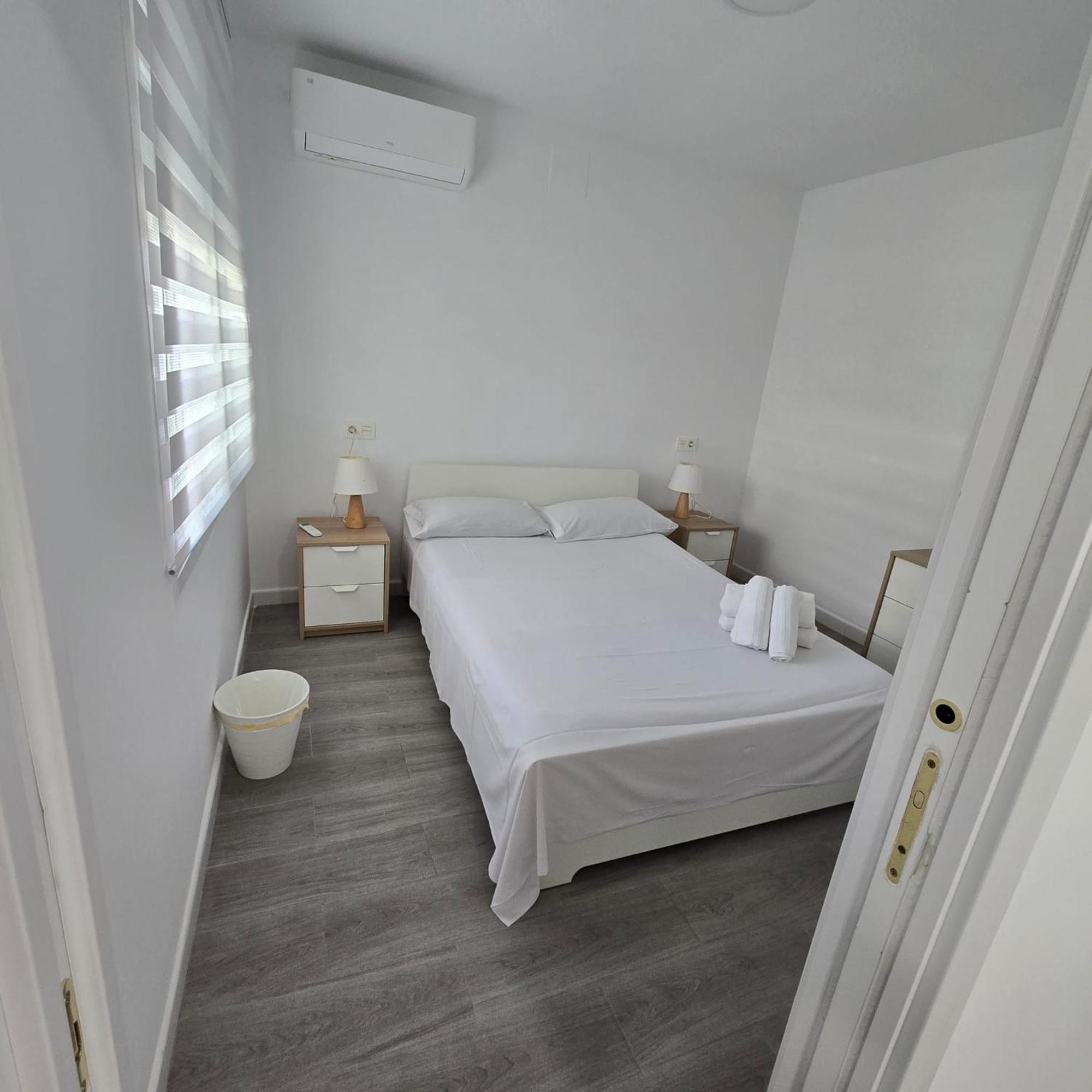 2 Rooms Con Terraza มาลากา ภายนอก รูปภาพ